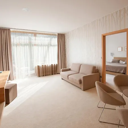 Spik Alpine Hotel 4*