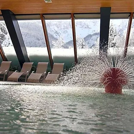 Szálloda Spik Alpine 4*